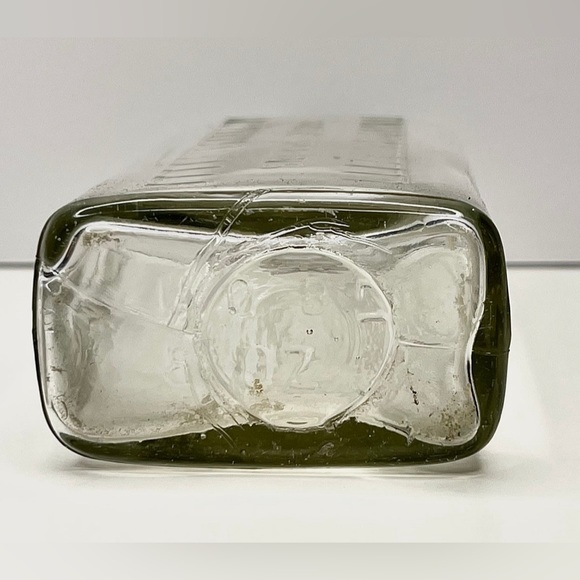 Clear Vintage Medicine Bottle with “Tablespoons” Inscription - Picture 4 of 5